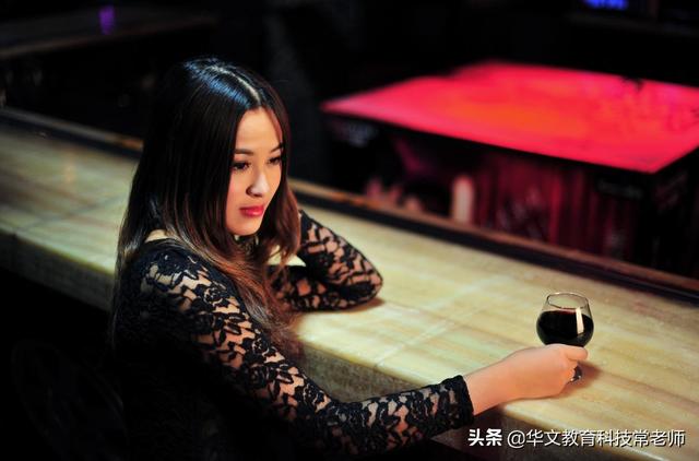 酒吧營銷妹子，泡夜店的大叔，會有真愛嗎？